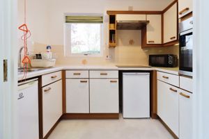 KITCHEN- click for photo gallery